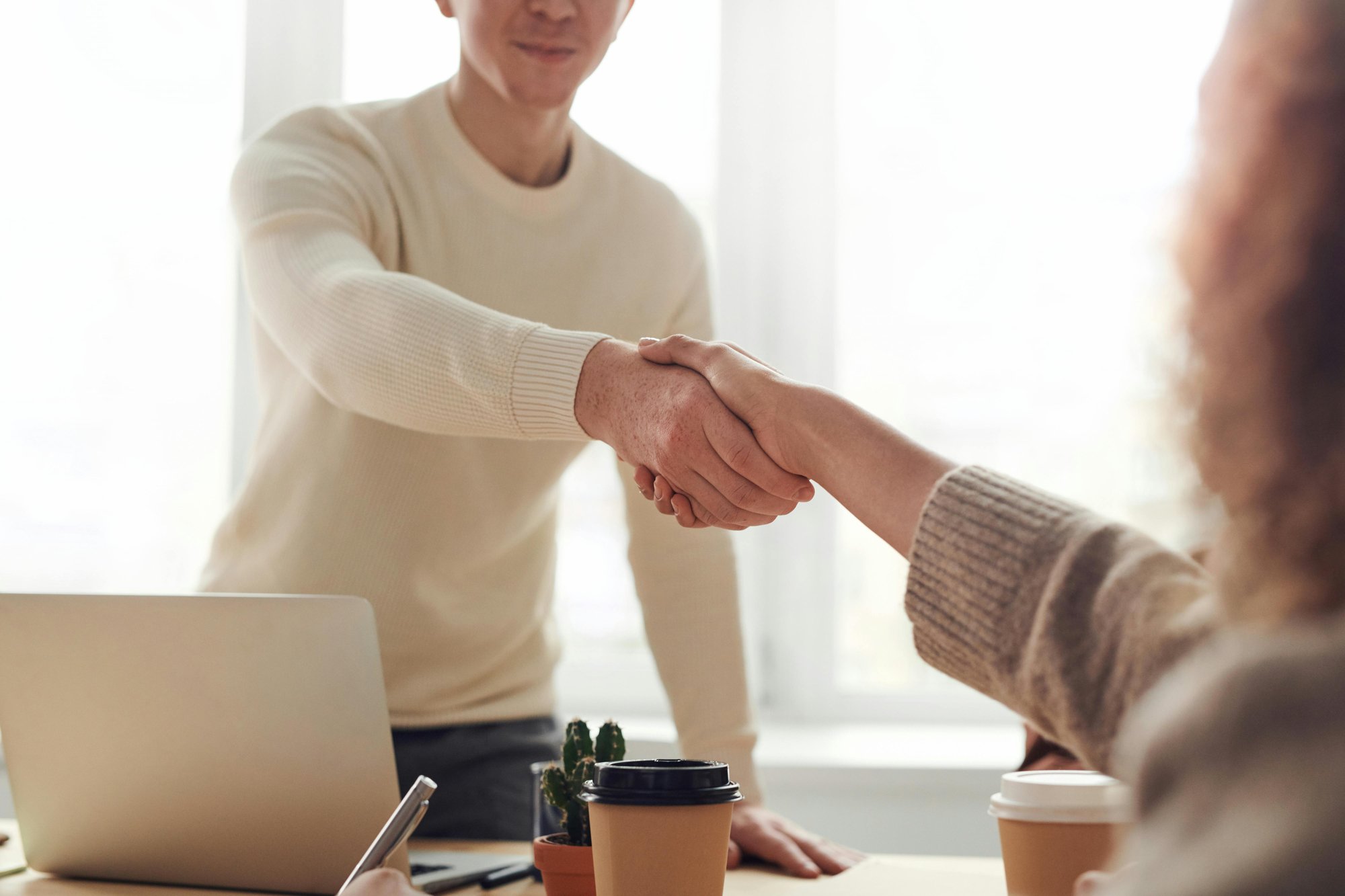 counter-offer-hand-shake